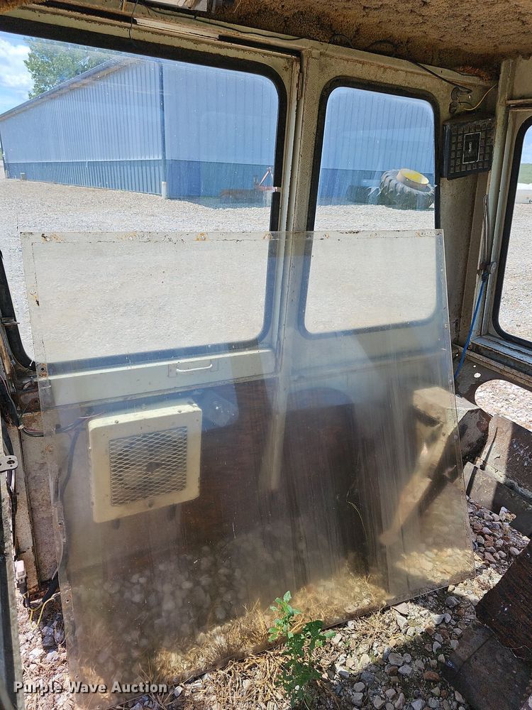 image for item NU9137 (2) tractor attachments