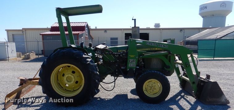 image for item NY9607 1970 John Deere 2020  tractor