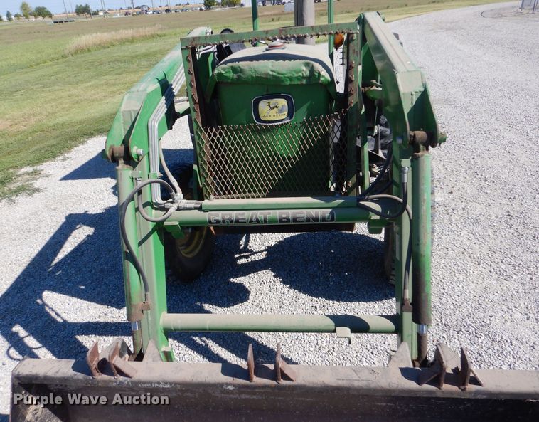 image for item NY9607 1970 John Deere 2020  tractor