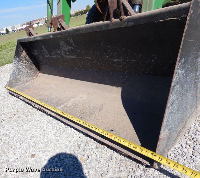 image for item NY9607 1970 John Deere 2020  tractor