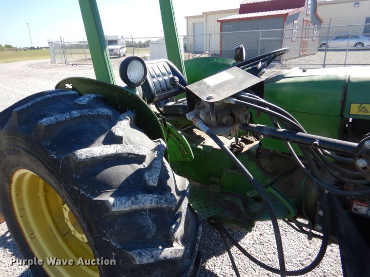 image for item NY9607 1970 John Deere 2020  tractor