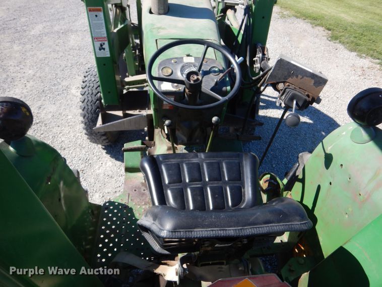 image for item NY9607 1970 John Deere 2020  tractor