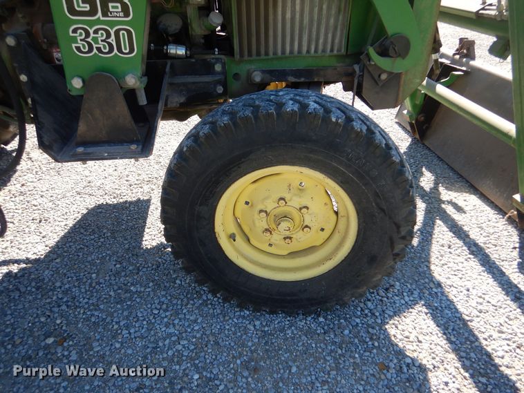 image for item NY9607 1970 John Deere 2020  tractor