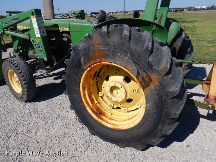 image for item NY9607 1970 John Deere 2020  tractor
