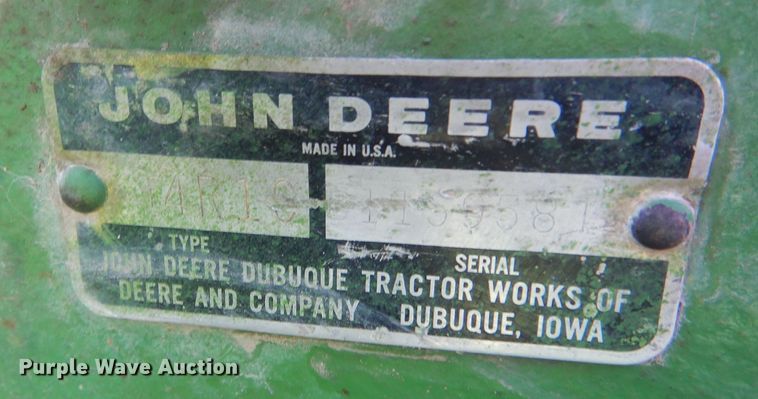 image for item NY9607 1970 John Deere 2020  tractor