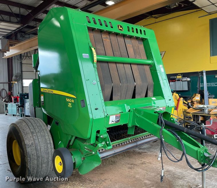 image for item NY9624 2020 John Deere 560R Premium  round baler