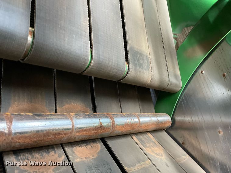 image for item NY9624 2020 John Deere 560R Premium  round baler