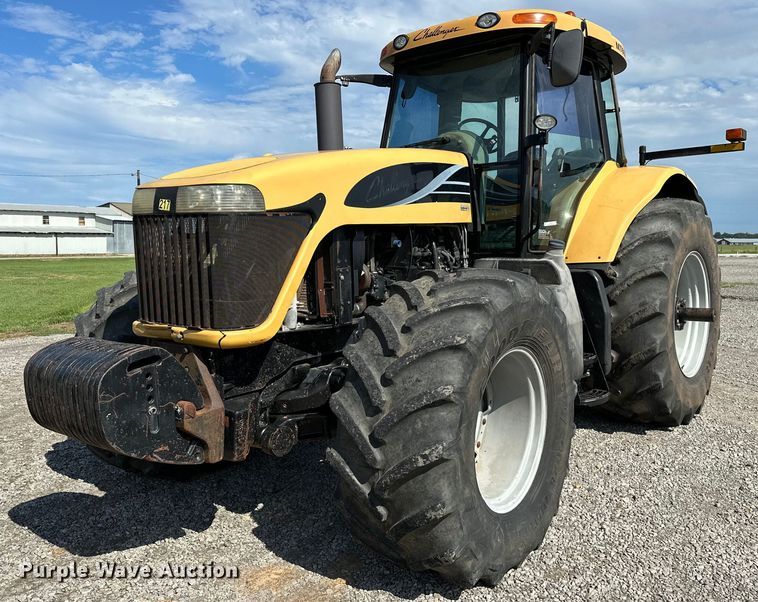 image for item OC9139 2008 Challenger MT665B  MFWD tractor
