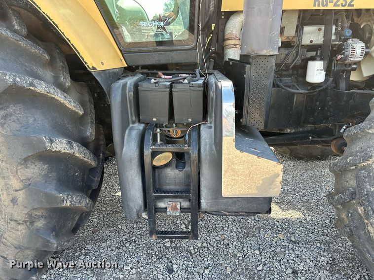 image for item OC9139 2008 Challenger MT665B  MFWD tractor