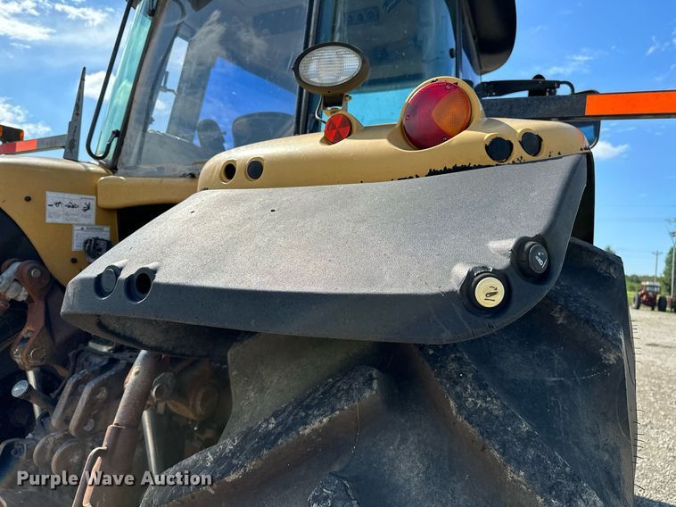 image for item OC9139 2008 Challenger MT665B  MFWD tractor