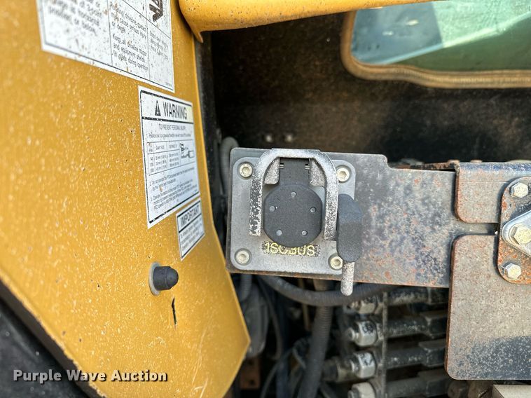 image for item OC9139 2008 Challenger MT665B  MFWD tractor