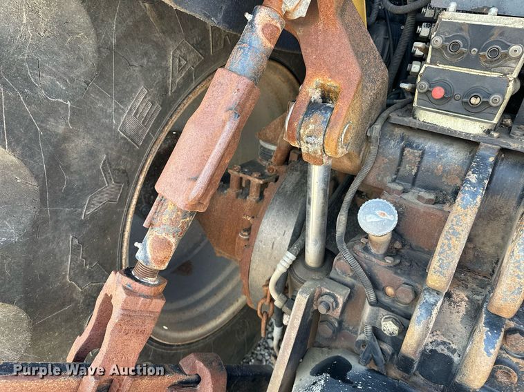 image for item OC9139 2008 Challenger MT665B  MFWD tractor