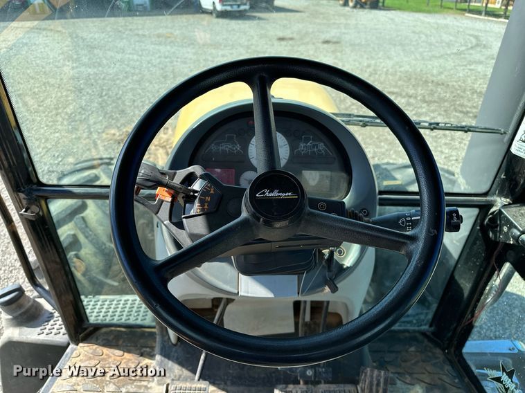 image for item OC9139 2008 Challenger MT665B  MFWD tractor