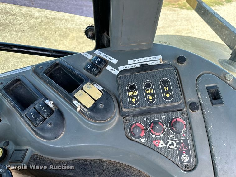 image for item OC9139 2008 Challenger MT665B  MFWD tractor