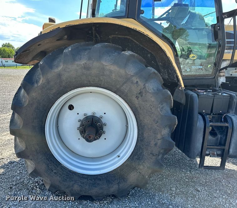 image for item OC9139 2008 Challenger MT665B  MFWD tractor