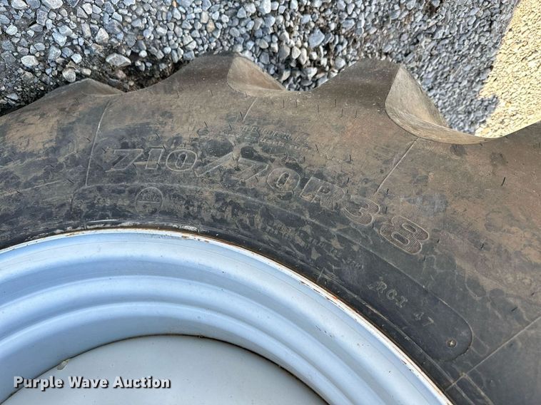 image for item OC9139 2008 Challenger MT665B  MFWD tractor