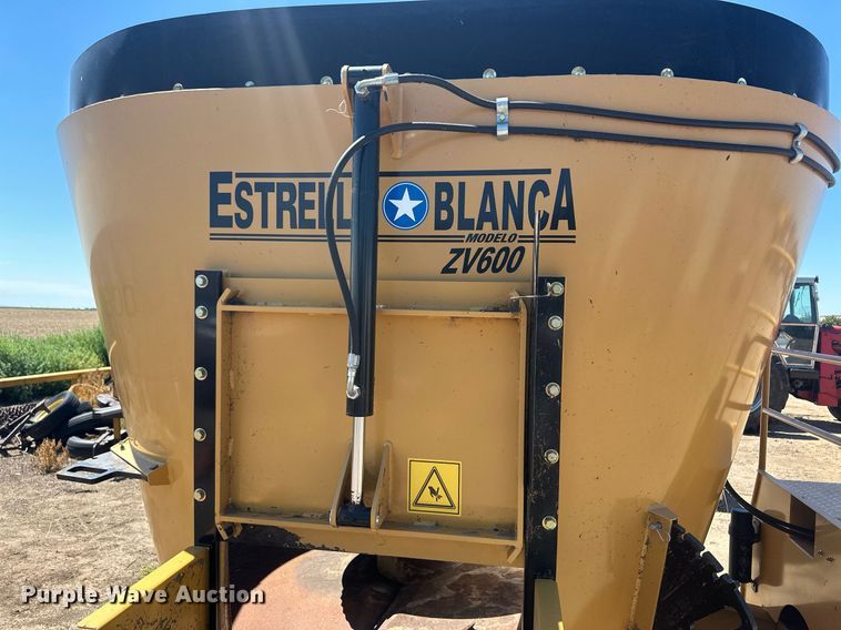 image for item OC9313 Estrella Blanca ZV600  feed grinder/mixer