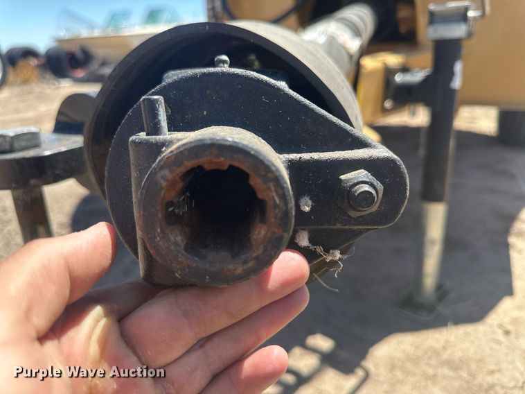 image for item OC9313 Estrella Blanca ZV600  feed grinder/mixer