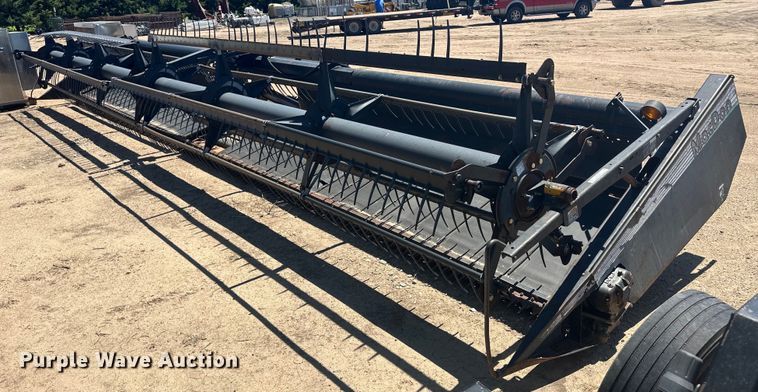 image for item OC9316 1998 MacDon  draper head