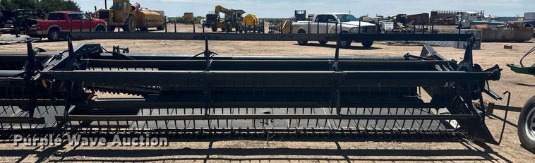 image for item OC9316 1998 MacDon  draper head