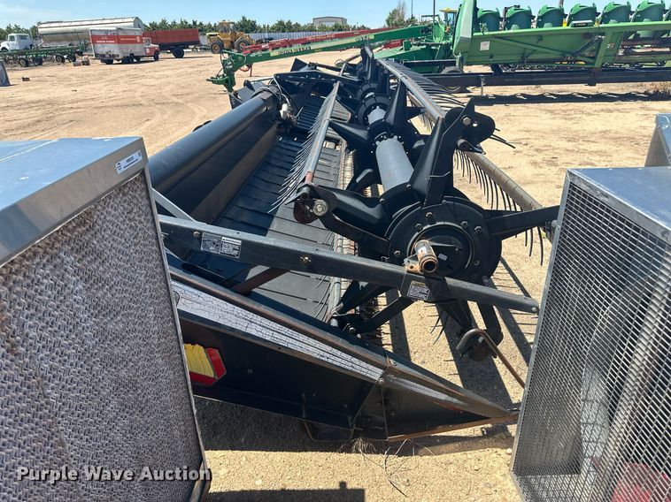 image for item OC9316 1998 MacDon  draper head