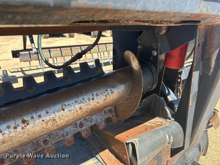 image for item OC9316 1998 MacDon  draper head