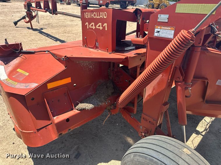 image for item OC9318 New Holland 1441  swather / windrower