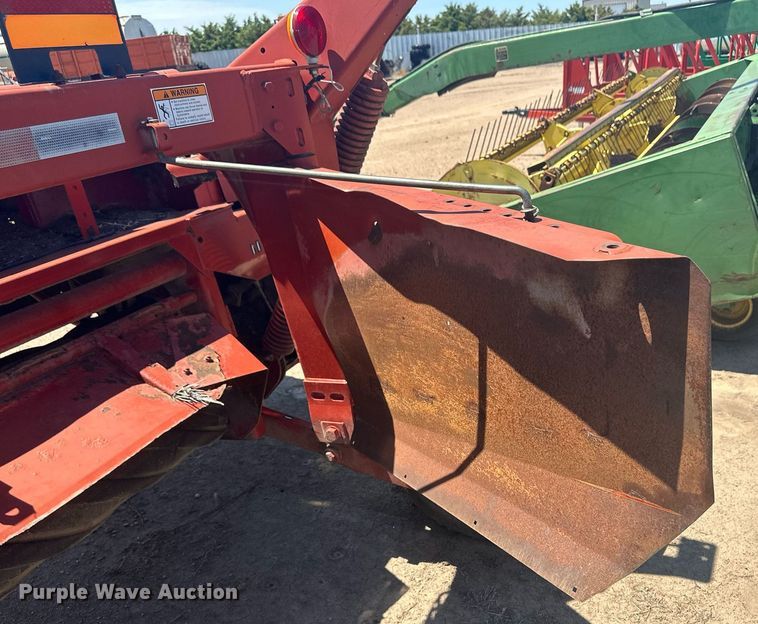 image for item OC9318 New Holland 1441  swather / windrower