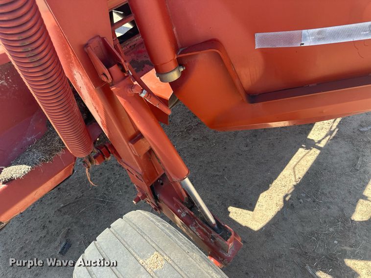 image for item OC9318 New Holland 1441  swather / windrower