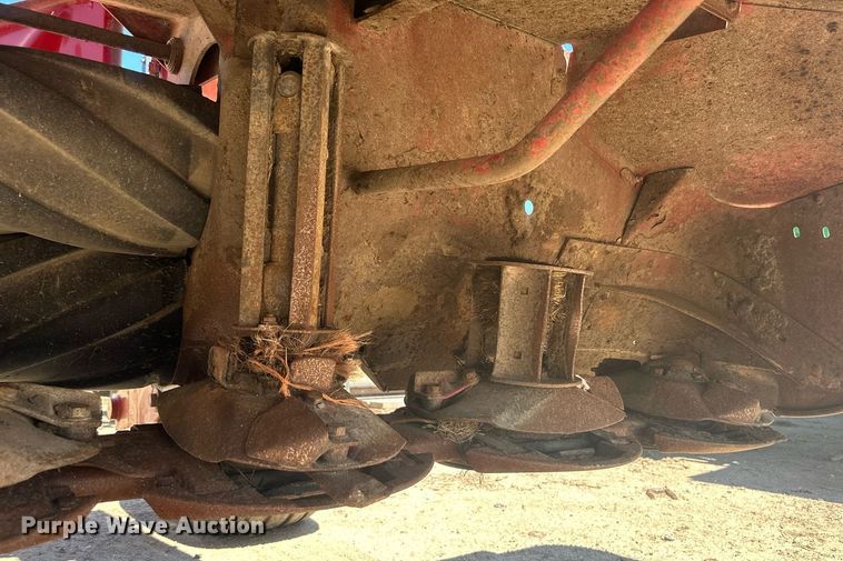 image for item OC9318 New Holland 1441  swather / windrower