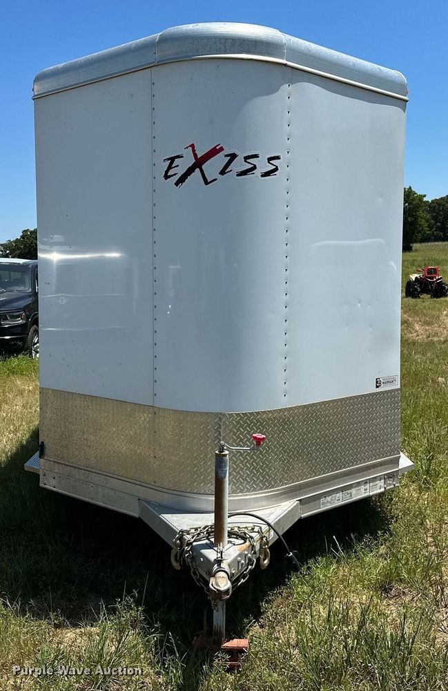 image for item OG9152 2018 Universal Exiss 724  horse trailer