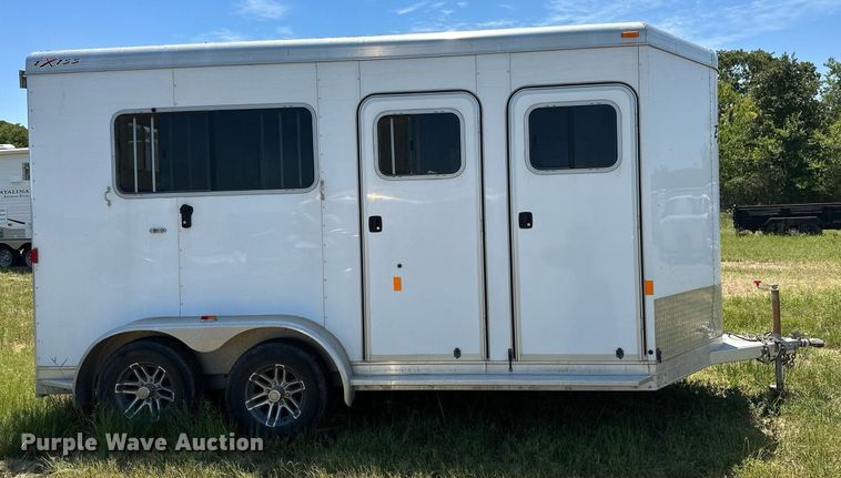 image for item OG9152 2018 Universal Exiss 724  horse trailer