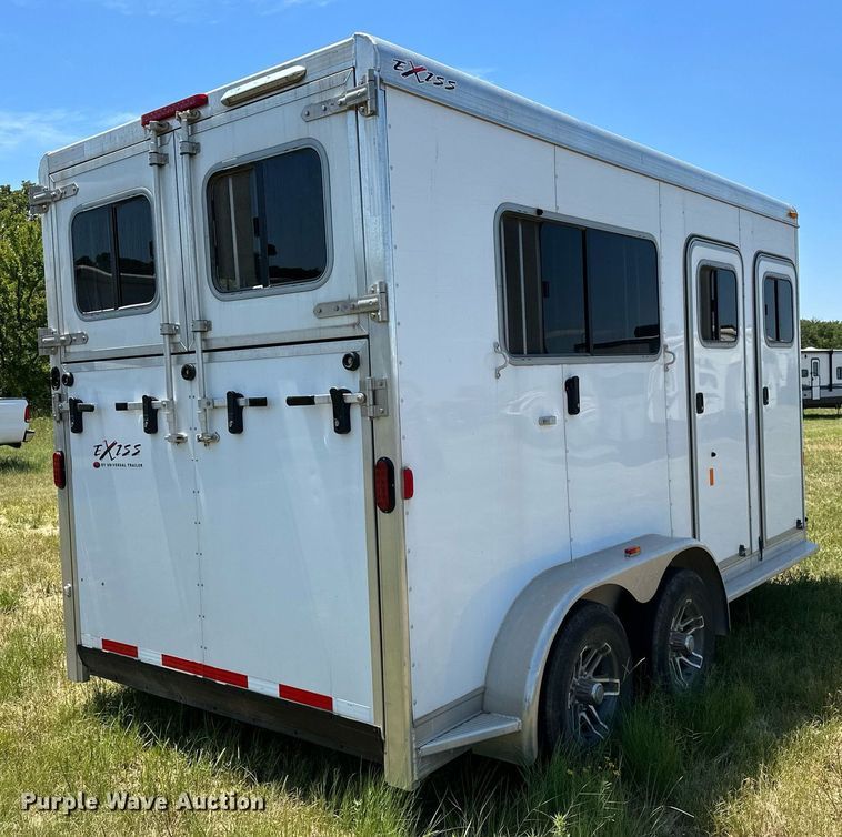 image for item OG9152 2018 Universal Exiss 724  horse trailer