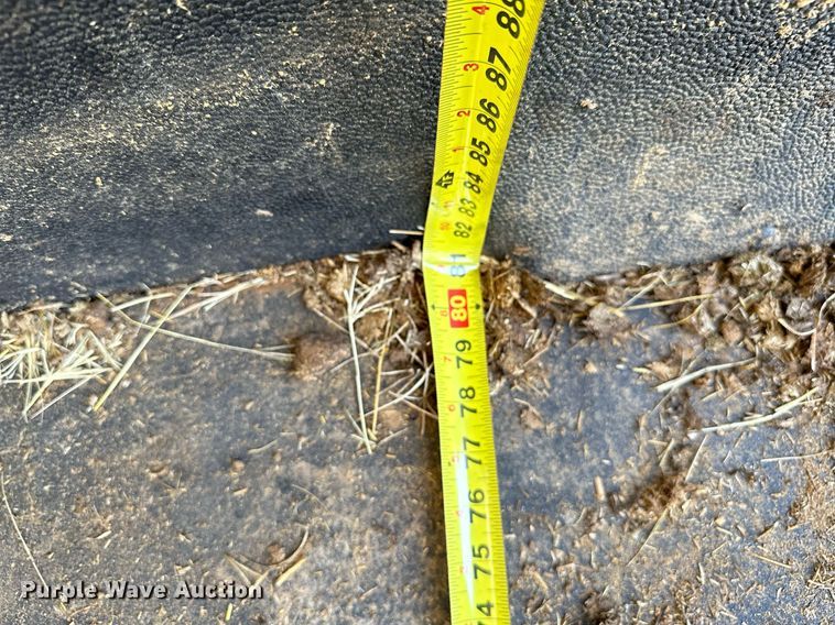 image for item OG9152 2018 Universal Exiss 724  horse trailer