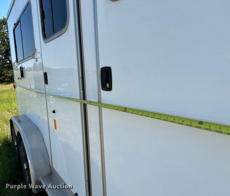 image for item OG9152 2018 Universal Exiss 724  horse trailer