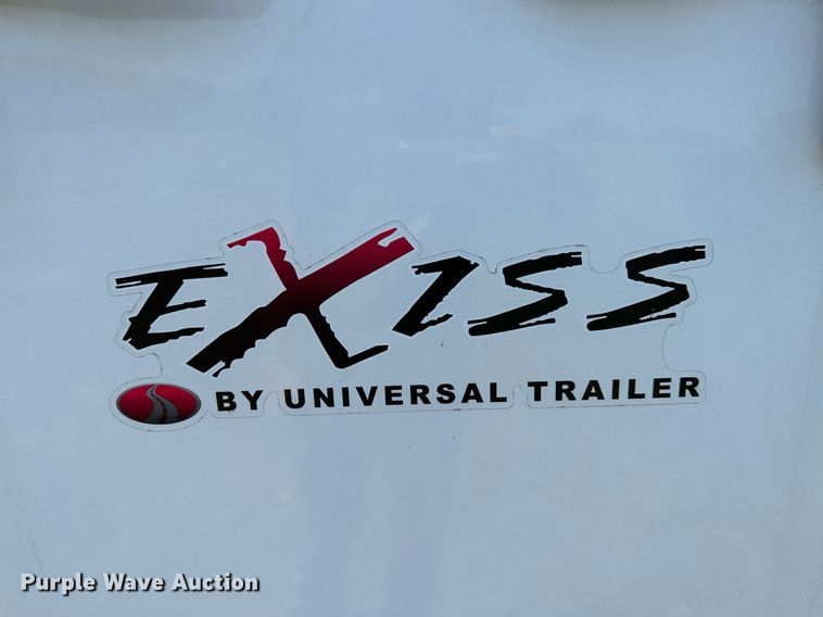 image for item OG9152 2018 Universal Exiss 724  horse trailer