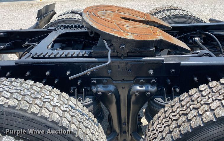 image for item DI7817 1995 Kenworth T800 semi truck