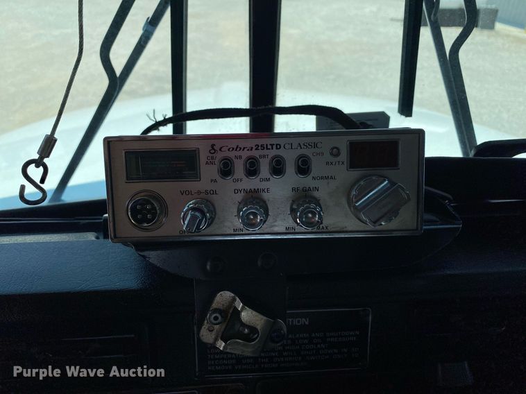 image for item DI7817 1995 Kenworth T800 semi truck