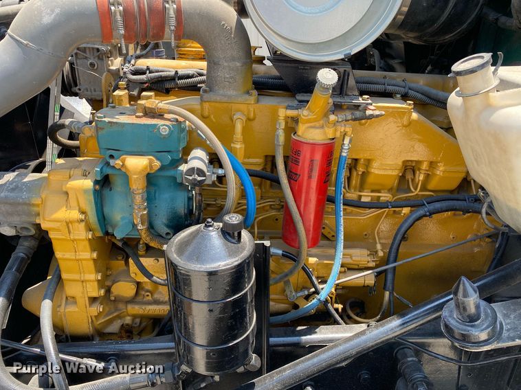 image for item DI7817 1995 Kenworth T800 semi truck