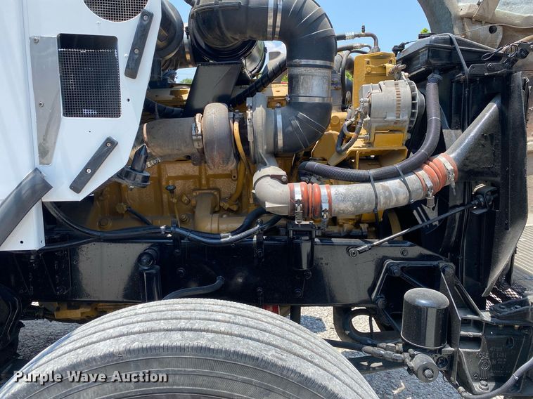 image for item DI7817 1995 Kenworth T800 semi truck