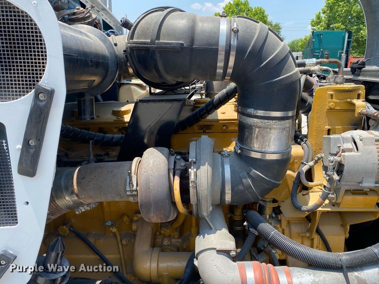 image for item DI7817 1995 Kenworth T800 semi truck