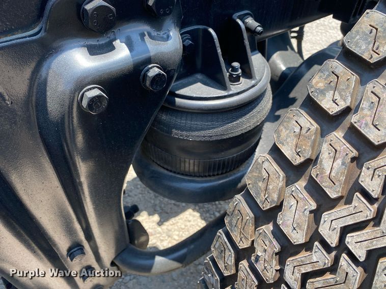 image for item DI7817 1995 Kenworth T800 semi truck