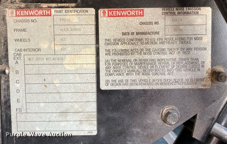 image for item DI7817 1995 Kenworth T800 semi truck