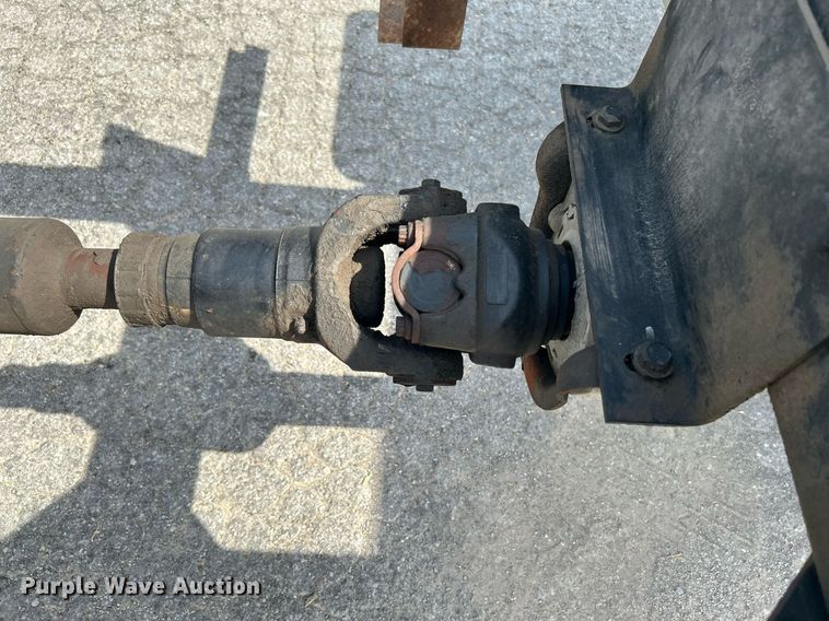 image for item DI7948 2009 Peterbilt 335  truck cab and chassis