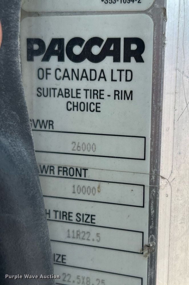 image for item DI7948 2009 Peterbilt 335  truck cab and chassis