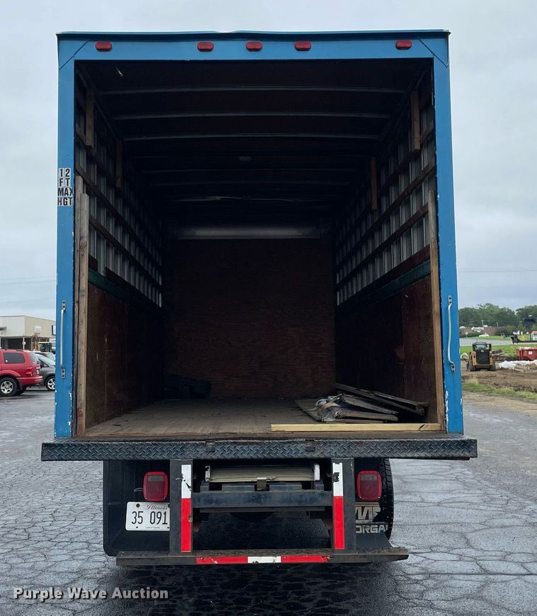 image for item DL3965 1998 International 4700  box truck