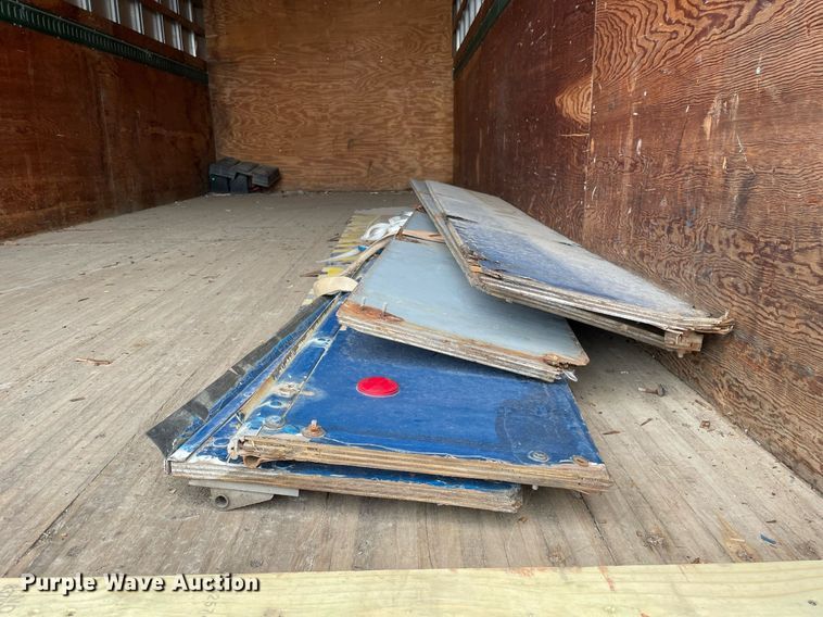 image for item DL3965 1998 International 4700  box truck