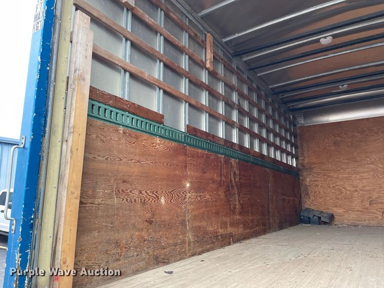 image for item DL3965 1998 International 4700  box truck