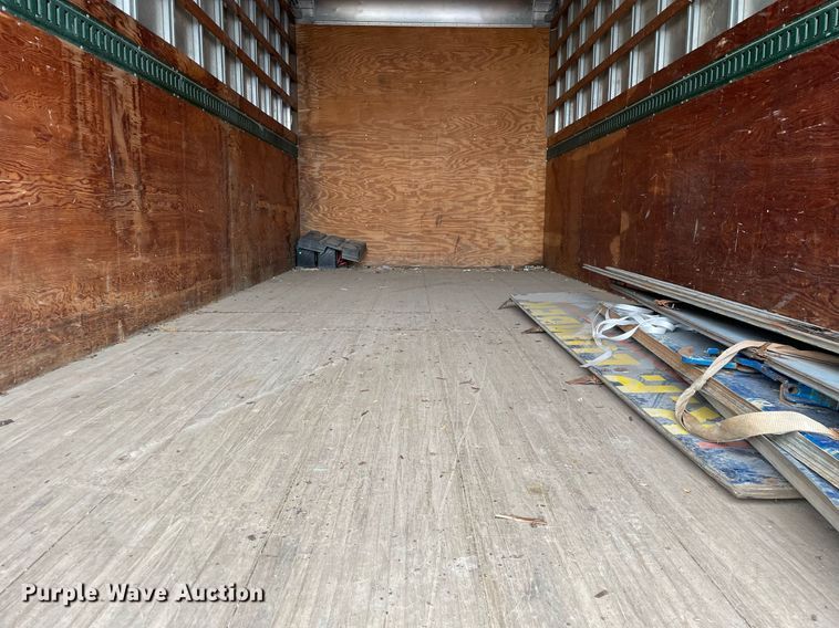 image for item DL3965 1998 International 4700  box truck