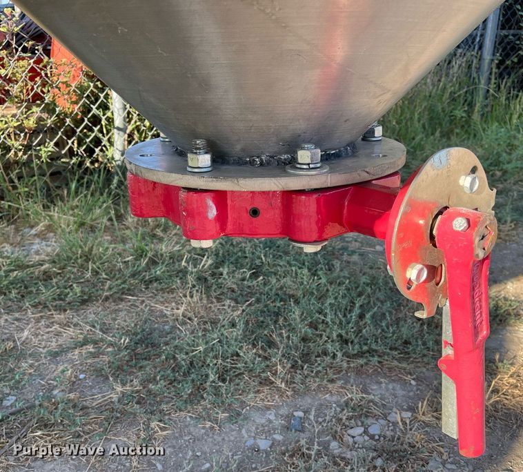 image for item DN7671 1976 Freuhauf  pneumatic dry bulk trailer